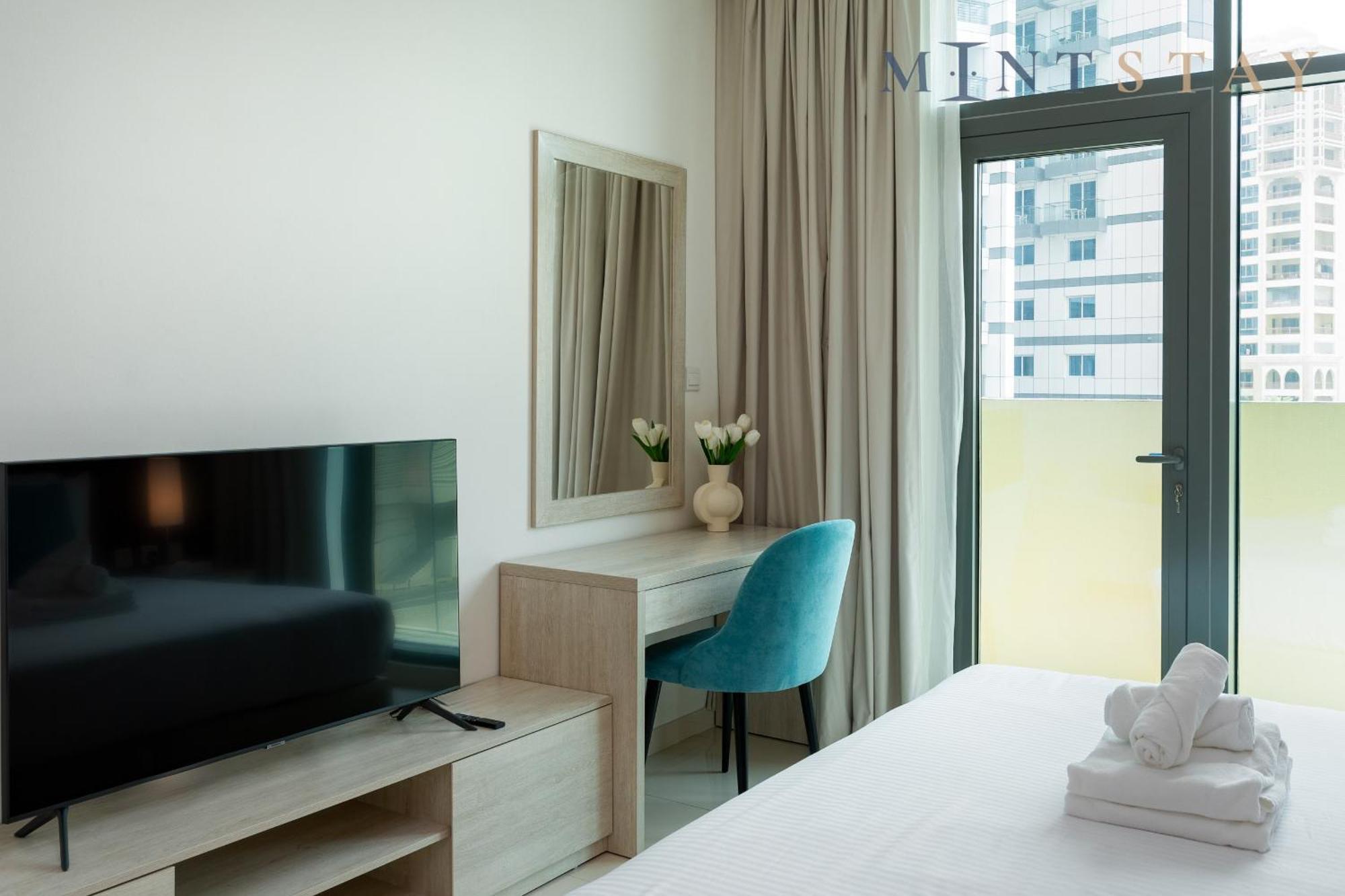 Seven Palm, Palm Jumeirah - Mint Stay Dubai Ngoại thất bức ảnh