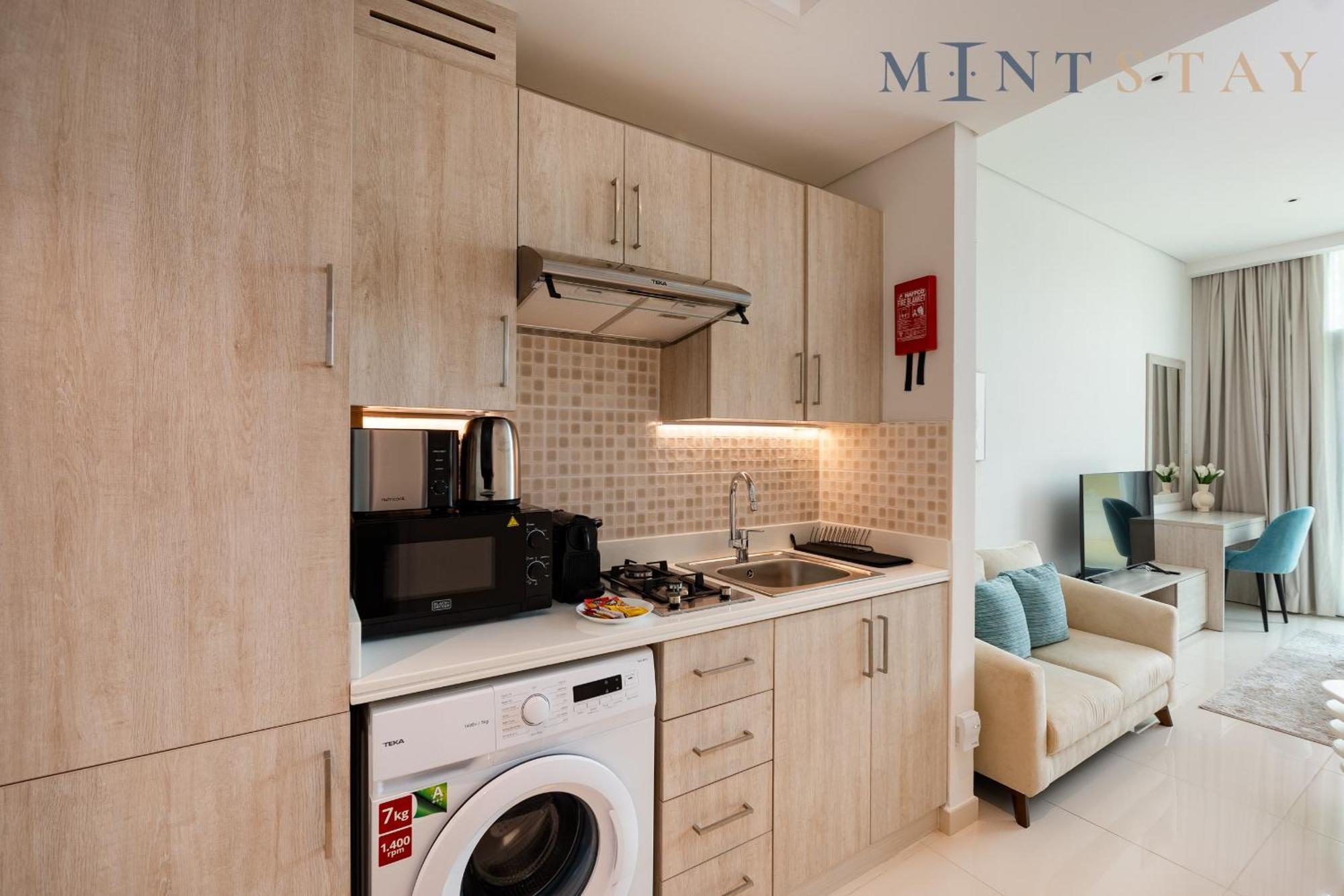 Seven Palm, Palm Jumeirah - Mint Stay Dubai Ngoại thất bức ảnh