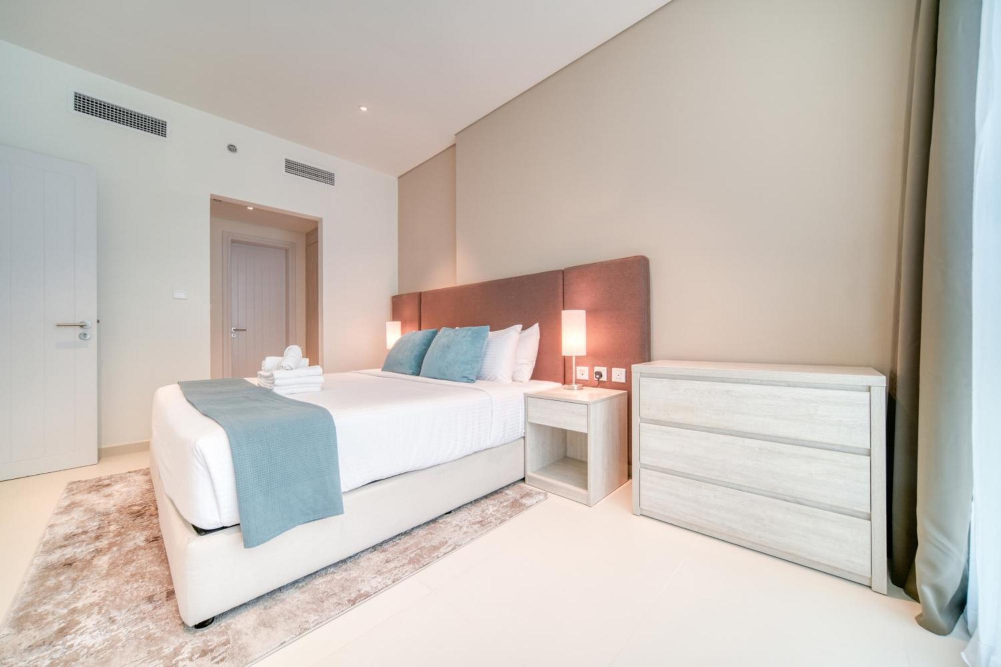 Seven Palm, Palm Jumeirah - Mint Stay Dubai Ngoại thất bức ảnh