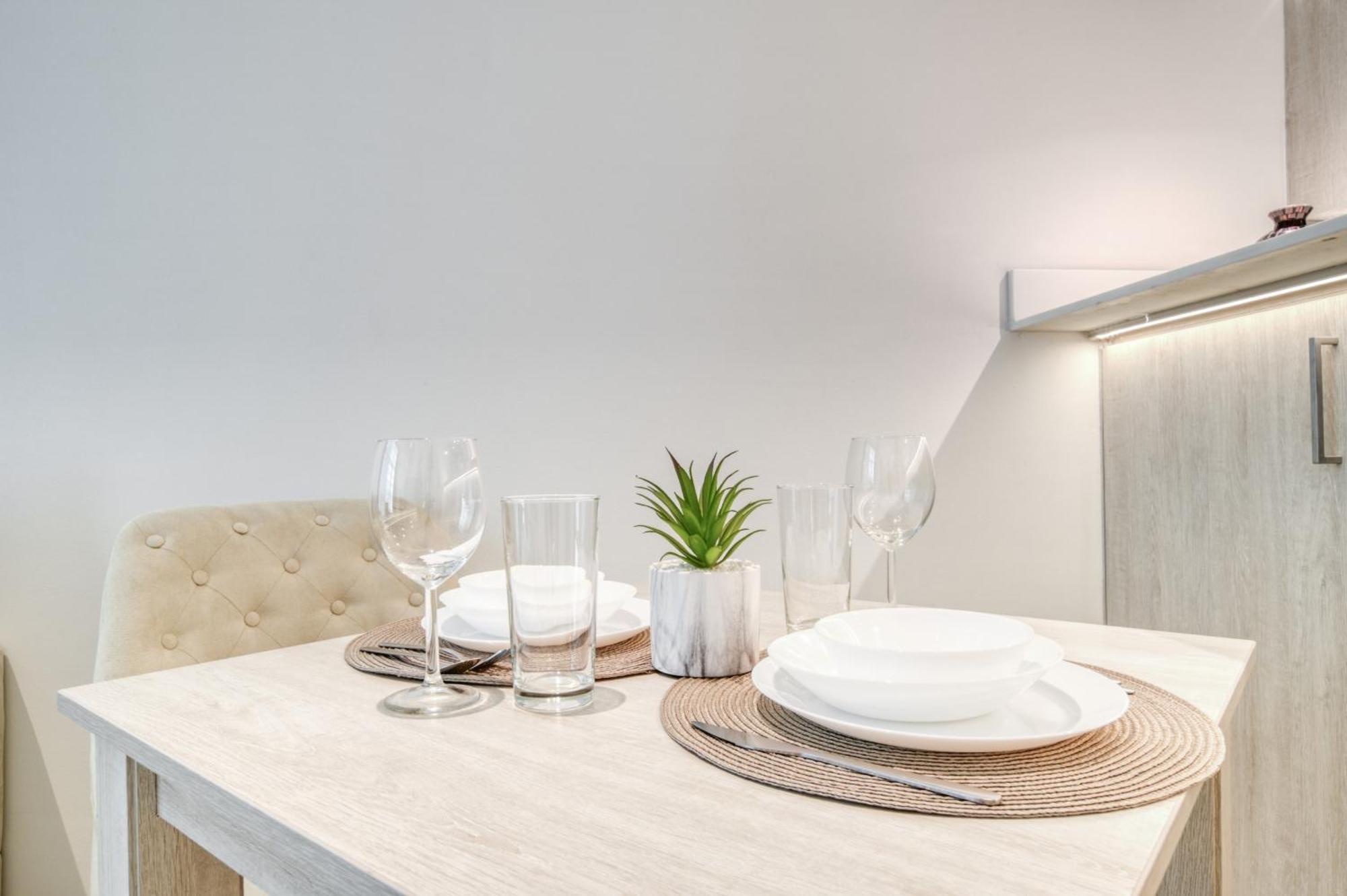 Seven Palm, Palm Jumeirah - Mint Stay Dubai Ngoại thất bức ảnh